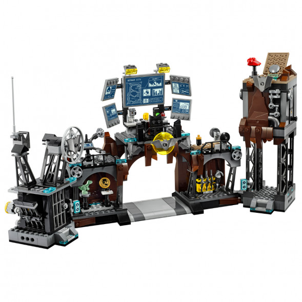 Конструктор LEGO Super Heroes 76122 Вторжение Глиноликого в бэт-пещеру в Ростове-на-Дону
