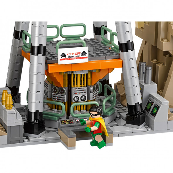 Конструктор LEGO Коллекционные наборы 76052 Логово Бэтмена в Ростове-на-Дону