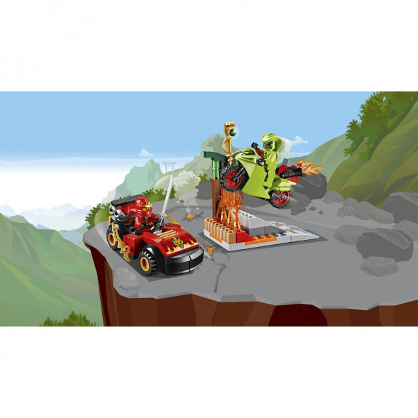 Конструктор LEGO Juniors 10722 Схватка со змеями в Ростове-на-Дону