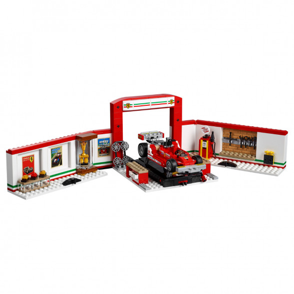 Конструктор LEGO Speed Champions 75889 Гараж Ferrari в Ростове-на-Дону