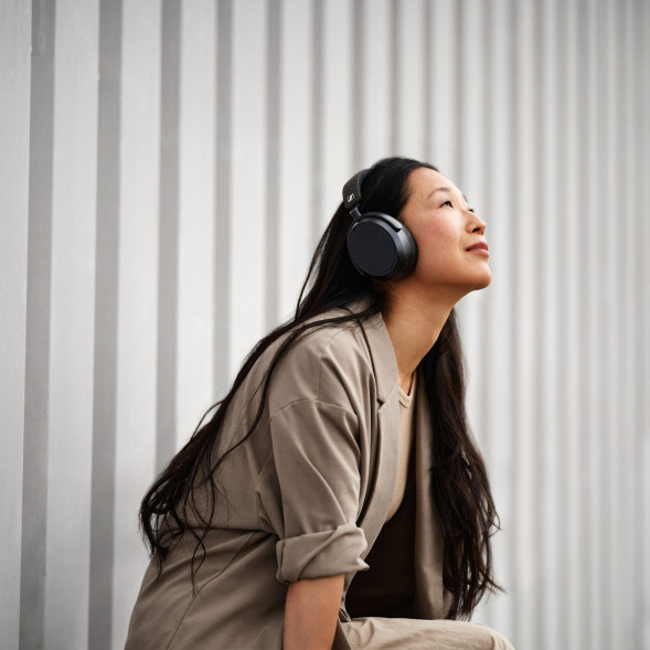 Беспроводные наушники Sennheiser Momentum 4 Wireless, Graphite в Ростове-на-Дону