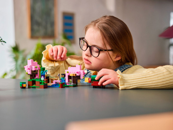 Конструктор LEGO Minecraft 21260 Сад цветущей вишни в Ростове-на-Дону