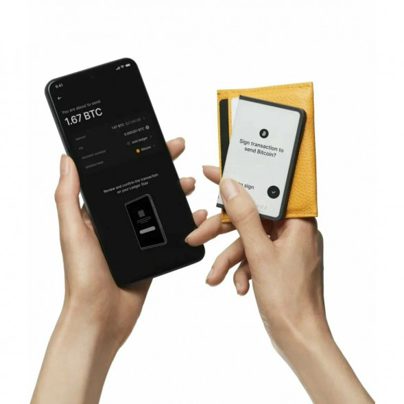 Аппаратный криптокошелек Ledger Stax + чехол Magnet Shell в Ростове-на-Дону