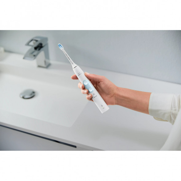 Электрическая звуковая зубная щетка Philips Sonicare ProtectiveClean 4500, White в Ростове-на-Дону