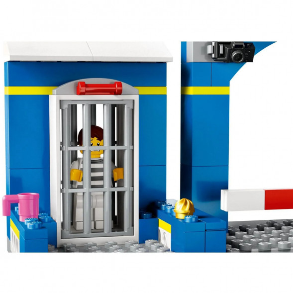 Конструктор LEGO City 60370 Побег из полицейского участка в Ростове-на-Дону