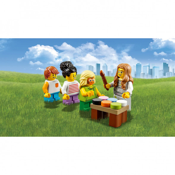 Конструктор LEGO City Town 60234 Комплект минифигурок Весёлая ярмарка в Ростове-на-Дону